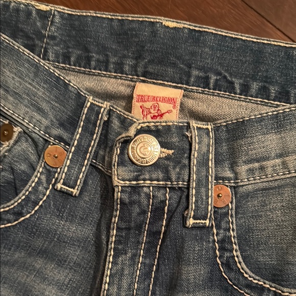 True Religion Classic Blue Jeans - Picture 4 of 9